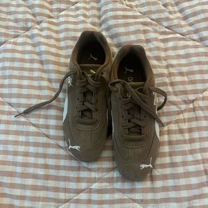 Puma Women's Brown Sneakers